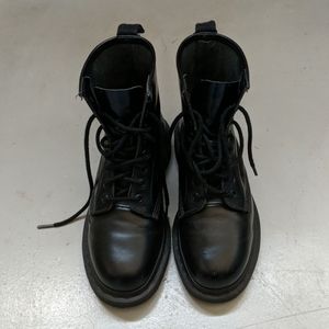 Dr. Martens 1460 All Black Boots US Women size 8